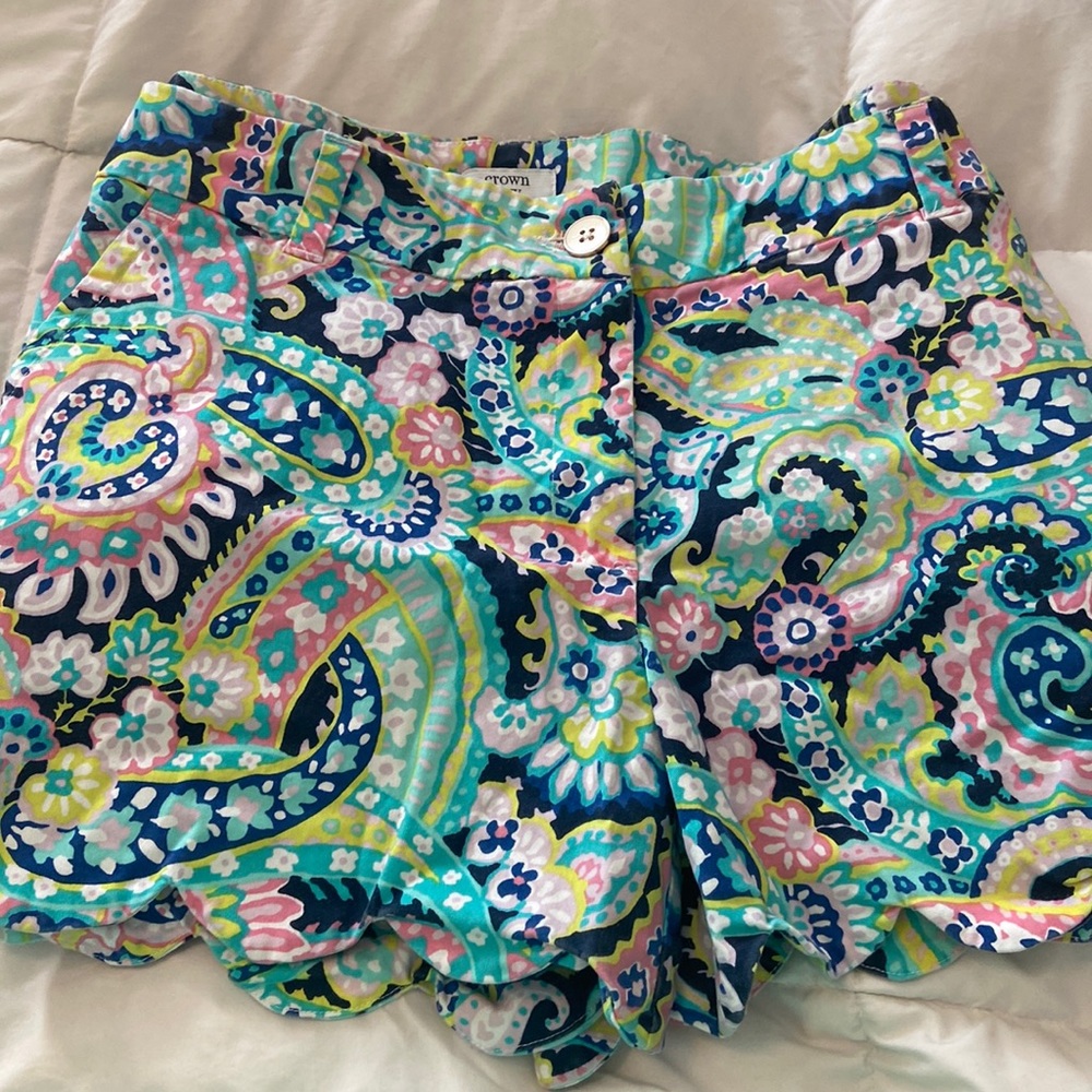 Crown & Ivey Scalloped Shorts
